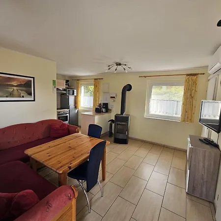 Haus Am Waldesrand بيت للعطل